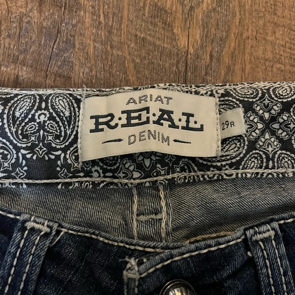 Ariat Jeans - Picture 2 of 4